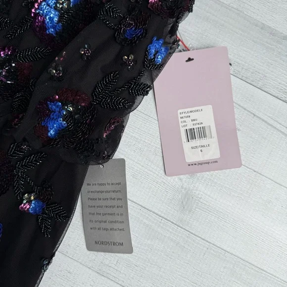 NWT NORDSTROM JS COLLECTIONS Beaded Blouson Gown Black Size 6 - Picture 7 of 13